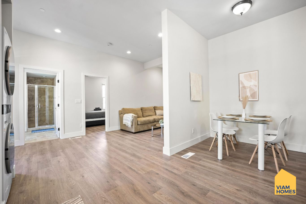 Furnished housing with optimized safety features by VIAM Homes