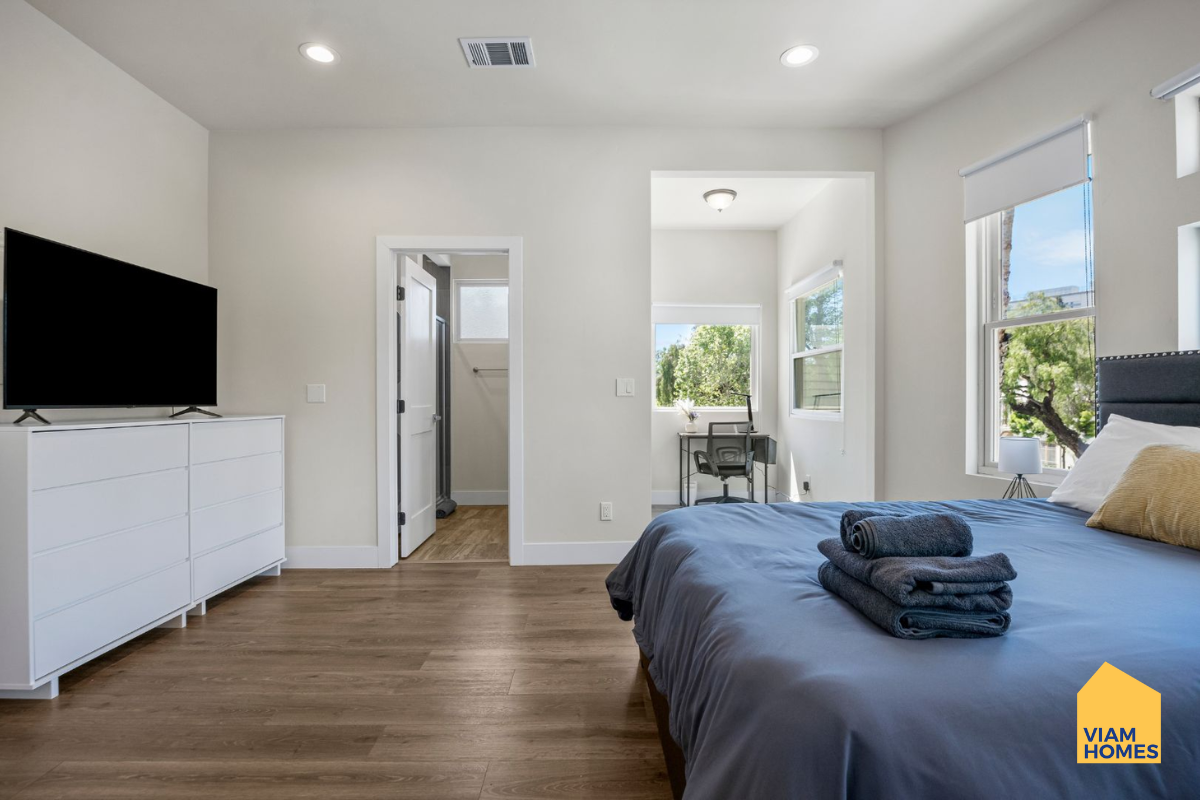 Furnished Room For Professionals