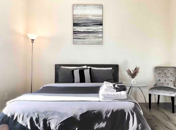 ROOM 25-4