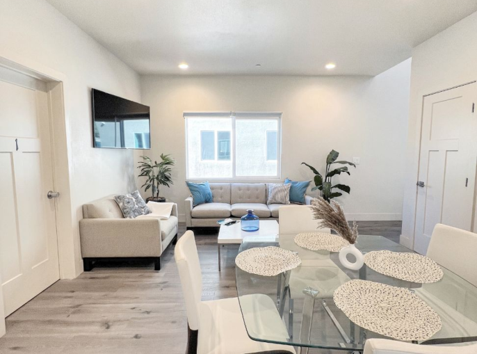 25A COMMON AREAS