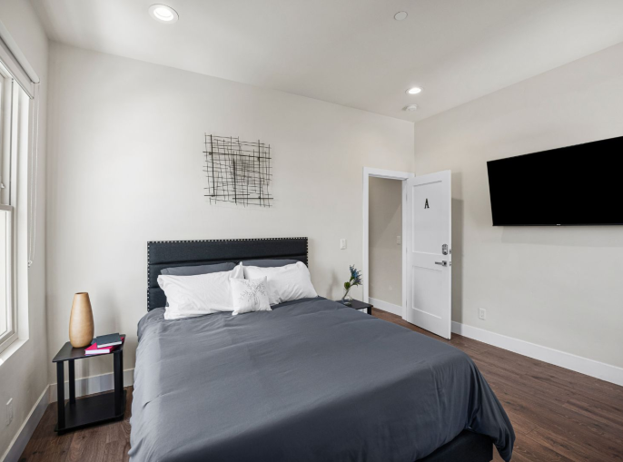 ROOM 6-4A