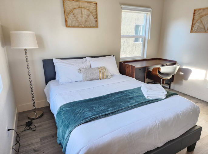 ROOM 25-1