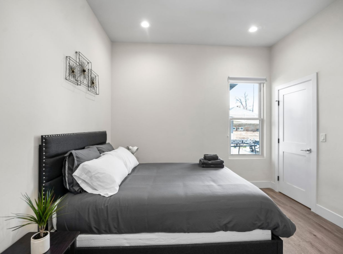 UNIT 1 CONDO