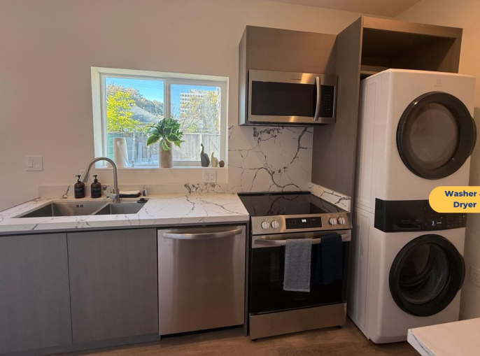 CONDO UNIT