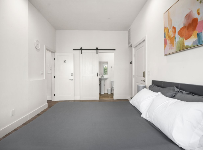 ROOM 6-1B