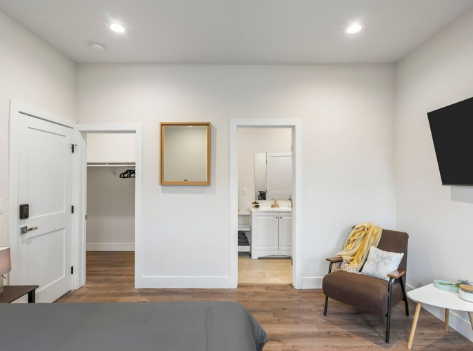ROOM 6-2B